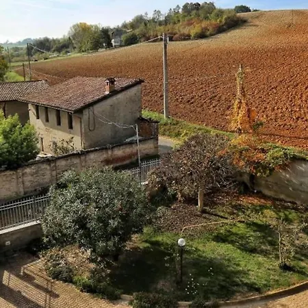 Qomo Con Terrazza-netflix&wifi Apartment Pecetto di Valenza